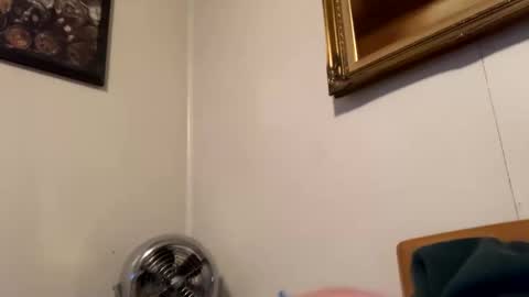 Snapshot of maturejerky chatting on 10.20.25 maturejerky online show from 10.20.25