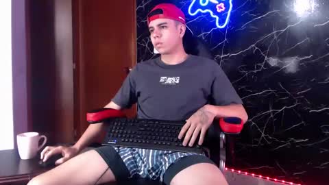 Snapshot of maty_hard chatting on 01.09.25 Matias online show from 01.09.25