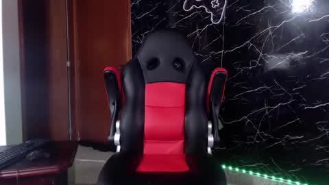 Snapshot of maty_hard chatting on 02.03.25 Matias online show from 02.03.25