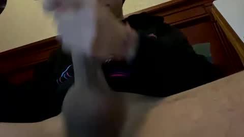 Snapshot of mau_fire chatting on 12.09.24 mau online show from 12.09.24