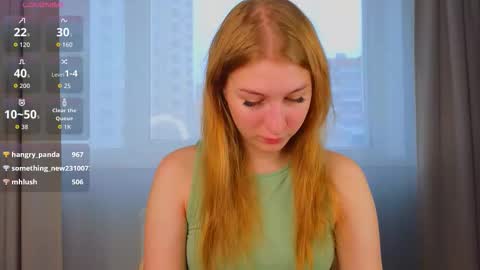 Snapshot of maureencoombs chatting on 09.25.25 maureencoombs online show from 09.25.25