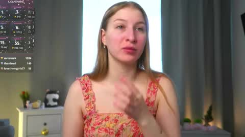 Snapshot of maureencoombs chatting on 03.22.26 maureencoombs online show from 03.22.26