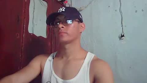 Mauro online show from 12.04.25