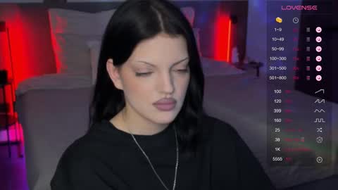Snapshot of mavis_crystal chatting on 01.17.26 Mavis online show from 01.17.26