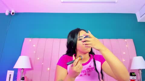 Snapshot of mavystar chatting on 12.21.24 Mavy online show from 12.21.24