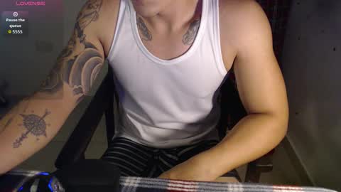 Maxi Independent model online show from 02.23.26