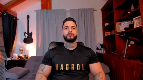 Snapshot of max_dic1 chatting on 01.18.25 max D. online show from 01.18.25