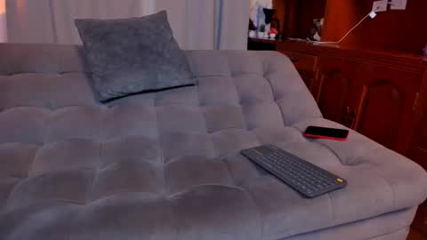 Snapshot of max_dic1 chatting on 01.22.25 max D. online show from 01.22.25