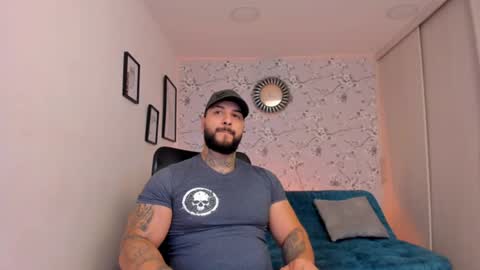 Snapshot of max_dic1 chatting on 07.19.26 max D. online show from 07.19.26