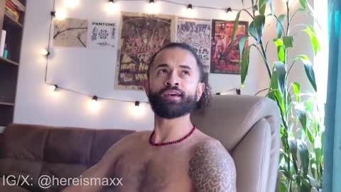 Max Follow me IGX hereismaxx online show from 11.19.25