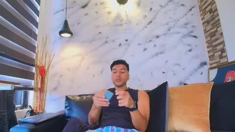 Max Hornye online show from 04.14.26