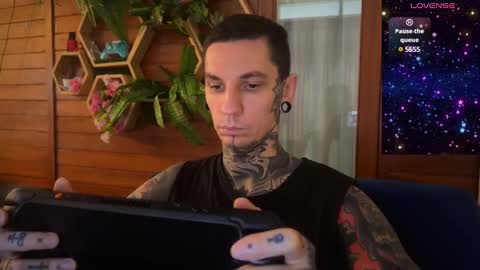    online show from 01.11.25