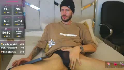 Snapshot of max_tayloor chatting on 05.06.26 Max Taylor online show from 05.06.26