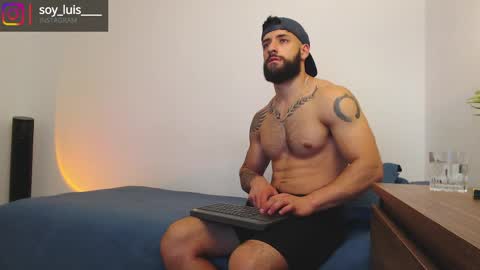 Snapshot of max_xl_ chatting on 05.15.26 max_xl_ online show from 05.15.26