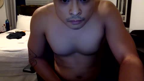 Snapshot of maxblairwood chatting on 04.25.26 maxblairwood online show from 04.25.26