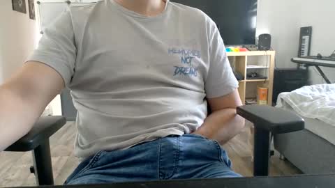 maxboner94 online show from 11.12.25