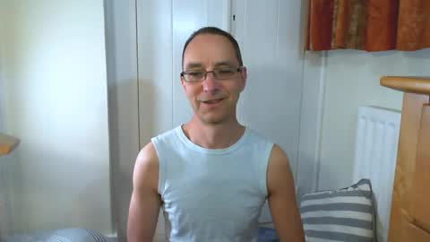 Max Davies online show from 04.26.26