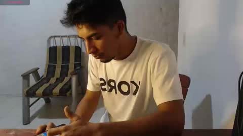 Snapshot of maxi_dick33 chatting on 11.30.25 maxi dick online show from 11.30.25