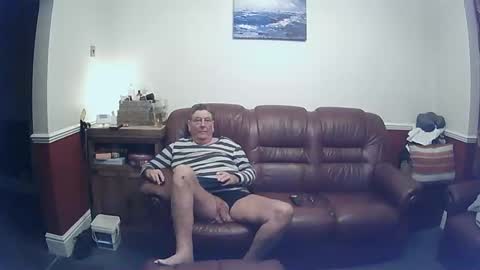 MAX online show from 01.10.25