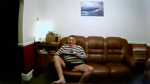 MAX online show from 02.02.25