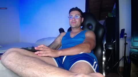 Snapshot of maxi_mux1 chatting on 02.06.25 MAXI      online show from 02.06.25