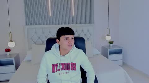 --  -- online show from 12.02.25