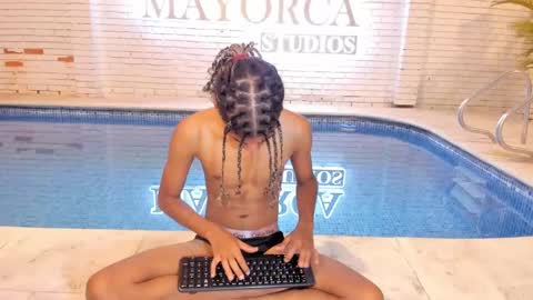 maxim online show from 02.22.25