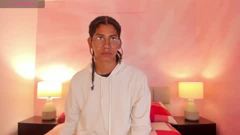 maxim online show from 11.17.25