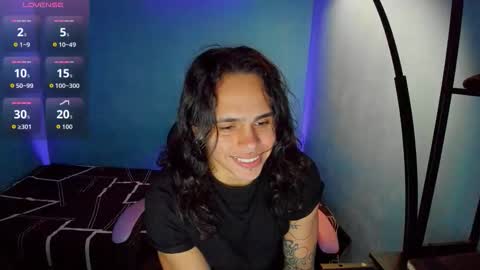 Snapshot of maximiliano_scoott_ chatting on 09.25.25 maximiliano_scoott_ online show from 09.25.25