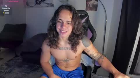 Snapshot of maximiliano_scoott_ chatting on 06.13.26 maximiliano_scoott_ online show from 06.13.26