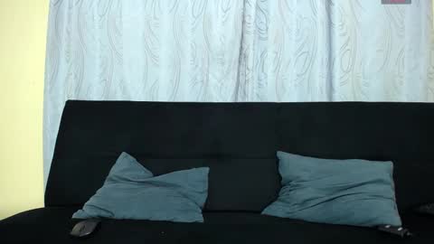 Snapshot of maximiliano_valentin chatting on 12.29.24 Kent online show from 12.29.24