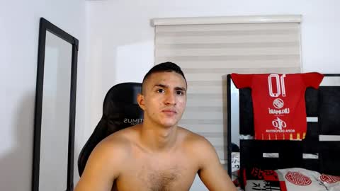 Snapshot of maximo_sebastian chatting on 06.02.26 Maximo Sebastian online show from 06.02.26