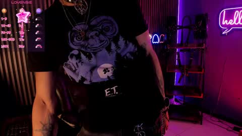 MAXIMO online show from 04.12.26