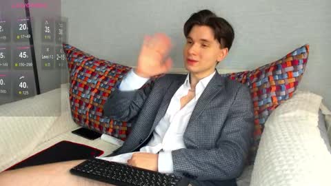 Max online show from 02.25.25