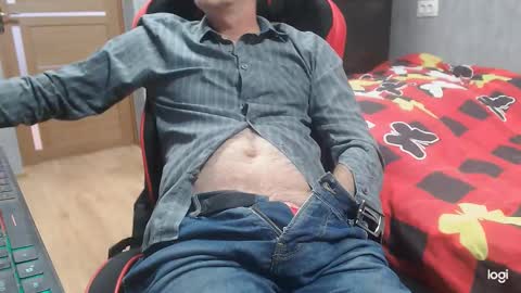 maximus3334 online show from 10.23.25