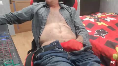 maximus3334 online show from 10.24.25