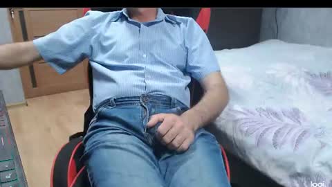 Snapshot of maximus3334 chatting on 06.28.26 maximus3334 online show from 06.28.26