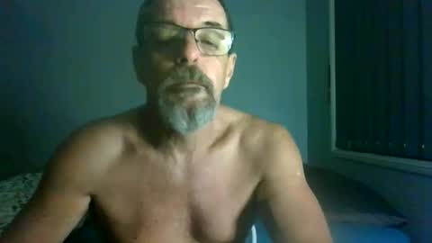 Snapshot of maximus_oreally chatting on 06.11.26 Max online show from 06.11.26