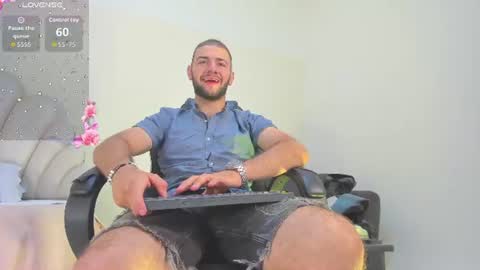 Snapshot of maximusclark1_ chatting on 07.17.26 Maximus online show from 07.17.26