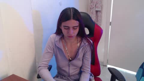 Snapshot of maxinesex_ chatting on 06.17.26 maxinesex_ online show from 06.17.26