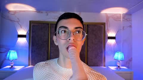 Maxi Rogers online show from 12.12.24