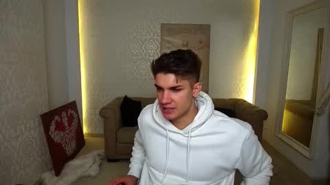 MaxKaiden online show from 09.30.25