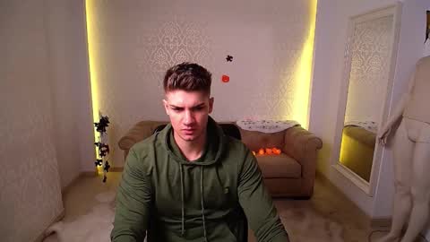 MaxKaiden online show from 10.19.25