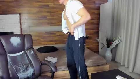 MaxKaiden online show from 03.13.26