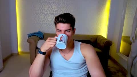 Snapshot of maxkaiden chatting on 05.30.26 MaxKaiden online show from 05.30.26
