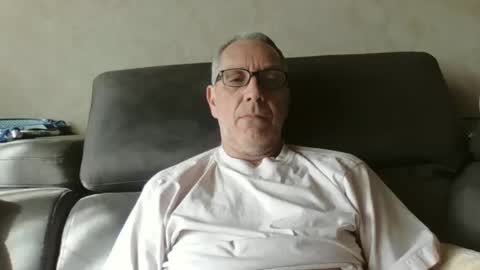 Snapshot of maxou569 chatting on 03.07.25 maxou569 online show from 03.07.25