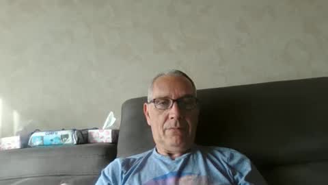 Snapshot of maxou569 chatting on 09.30.25 maxou569 online show from 09.30.25