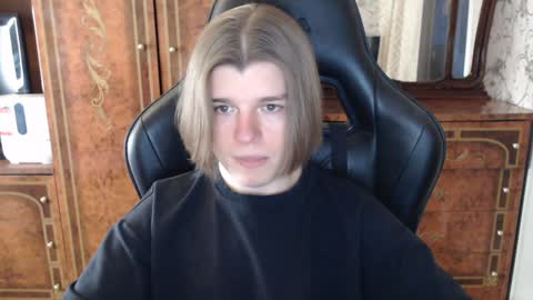 Snapshot of maxplay18 chatting on 01.25.25 Max online show from 01.25.25