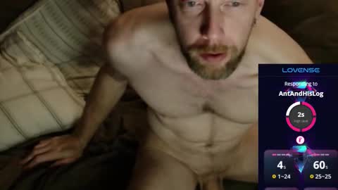 Snapshot of maxrouger chatting on 11.06.25 MaxRouger online show from 11.06.25