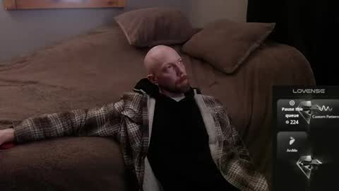 Snapshot of maxrouger chatting on 03.27.26 MaxRouger online show from 03.27.26